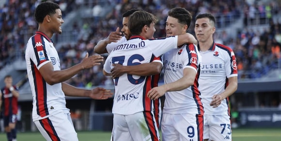 La doppietta di Venturino trascina il Genoa al Dall'Ara, al Bologna non basta il solito Orsolini