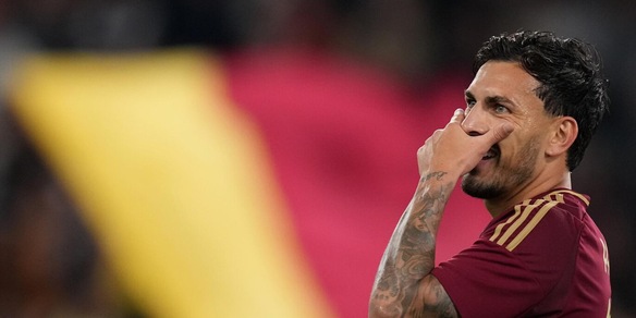 Paredes spegne le voci di mercato: il messaggio sui social per i tifosi della Roma
