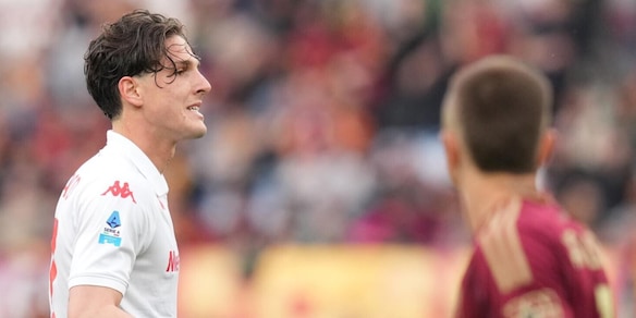 Caso Zaniolo, arrivano ulteriori dettagli dalla Roma: “Alterato, ha colpito Almaviva e Litti. Ricoverati in ospedale”