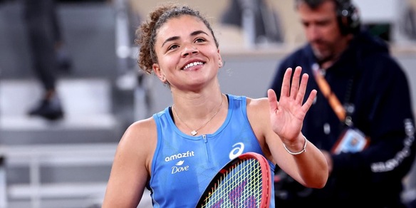 Roland Garros, Jasmine Paolini domina Starodubtseva e vola agli ottavi