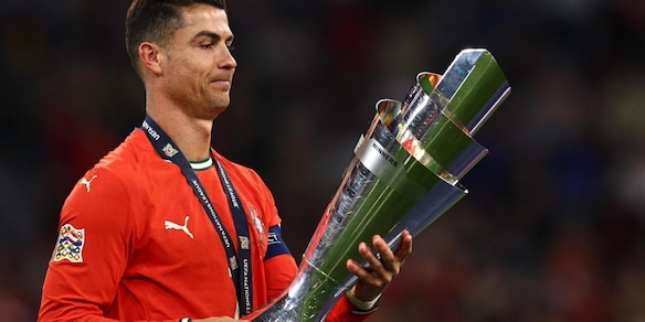 Cristiano Ronaldo mette in ombra Yamal: alza un altro trofeo e guarda ancora al futuro