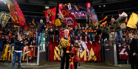 Ranieri dice no all'Italia, i tifosi della Roma fanno festa: "Una scelta d'amore, questo club è una cosa seria"