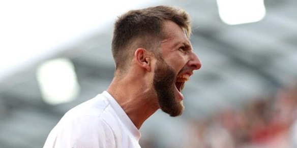 Dopo la bufera con Fognini, Moutet perde la testa nel match con Zverev: “Dimmi una cosa…”