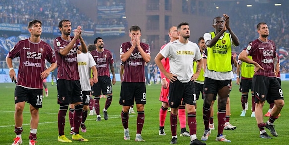 Salernitana, diversi giocatori ricoverati per intossicazione alimentare: chiesto il rinvio dei playout