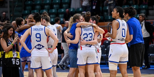 Europei femminili, l'Italia batte anche la Slovenia e vola ai quarti