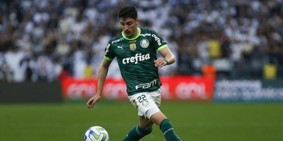 Juve, piace Laporte. Per la fascia c’è Piquerez