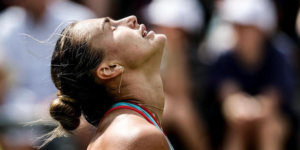 Sabalenka ancora in crisi: dopo il flop di Parigi perde a Berlino contro la 164 al mondo. E non la prende bene...