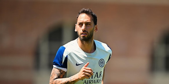 Inter, l'affare Calhanoglu scotta: il prezzo rischia di crollare