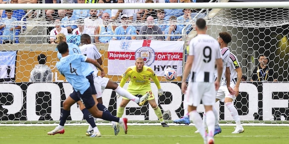 Juve travolta dal Manchester City per 5-2: Tudor agli ottavi da secondo del girone