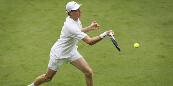 Wimbledon, tutti gli ostacoli di Sinner: ora l’azzurro deve reagire