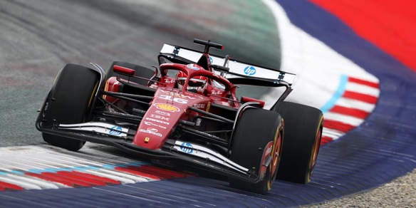 F1, Gp Austria: Norris in pole position davanti a Leclerc, quarto tempo per la Ferrari di Hamilton