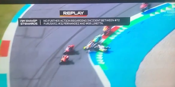 Paura per Lunetta in Moto3: travolto in pista, bandiera rossa in Olanda Paura per Lunetta in Moto3: travolto in pista, bandiera rossa in Olanda