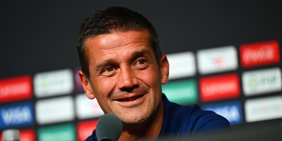 Mondiale per Club, l'allarme di Chivu per il meteo: "Se ci fanno aspettare due ore è un problema"