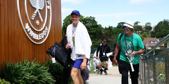 Il retroscena di Cahill su Sinner dopo il Roland Garros: "C'erano delle caramelle e..."