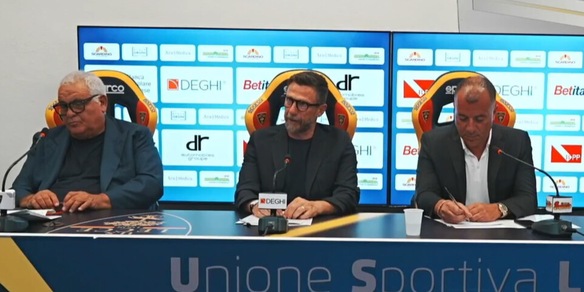 Lecce, Di Francesco si presenta: "Fiero di essere tornato". Poi il pensiero per Graziano Fiorita