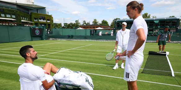 La crisi di Zverev, le parole di Djokovic emozionano in conferenza: "Se vuole può..."