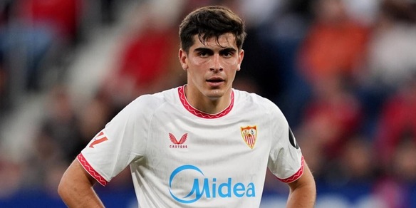 Il Napoli aspetta Osimhen e congela l’attacco. Avanti per Juanlu