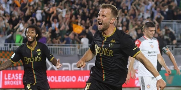 Gytkjaer è del Bari, è ufficiale: i dettagli dell'accordo