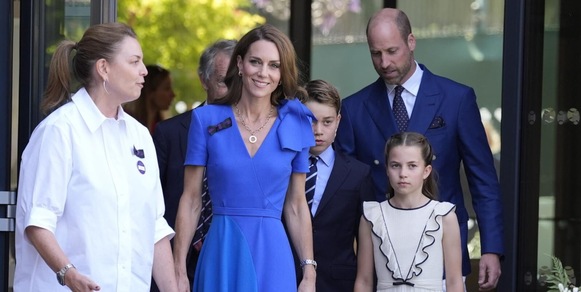 La Principessa Charlotte a Wimbledon infrange le regole. E l'omaggio a Lady Diana emoziona tutti