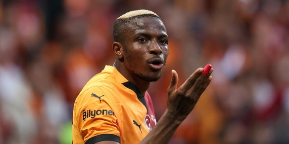 Napoli, è il giorno della cessione di Osimhen: la scadenza del certificato medico e l’ultimo sì di De Laurentiis