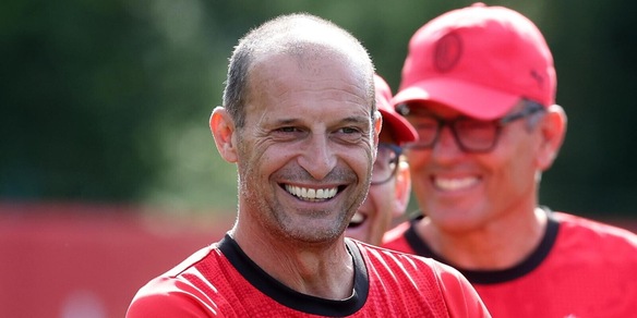 Allegri carica il Milan: "Non guardiamoci dietro, l'obiettivo è tornare in Champions. E sul mercato..."