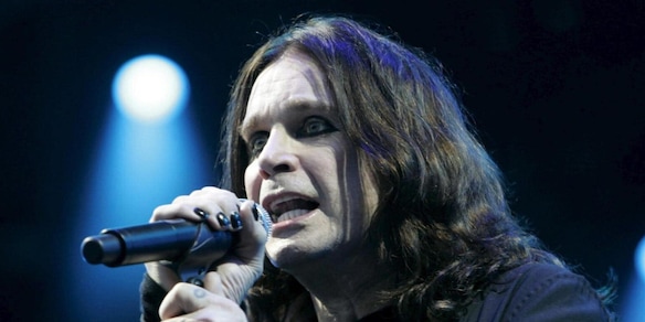 Morte Ozzy Osbourne, il cordoglio dell'Aston Villa: "Era un nostro tifoso, legame speciale con il club"