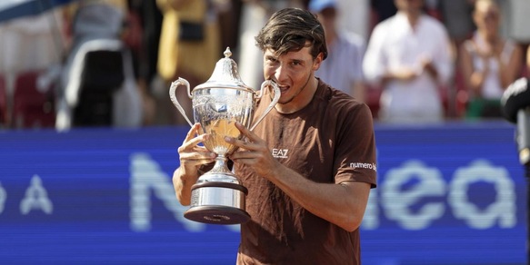 Darderi show, entra in top 40 e fa meglio di Sinner: sono tre i successi nel 2025