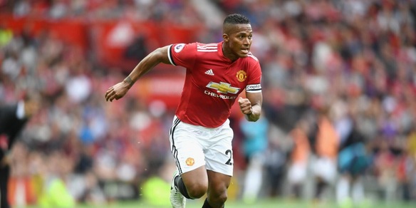 Salva un uomo dal suicidio: il gesto dell'ex Manchester United