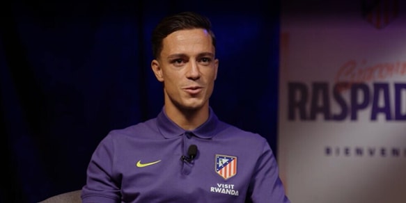 Raspadori ricorda gli scudetti con il Napoli e si presenta: "Voglio vincere anche con l'Atletico Madrid"