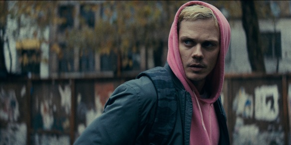 Anthony Hopkins e Bill Skarsgård protagonisti delle foto del film Locked - In Trappola