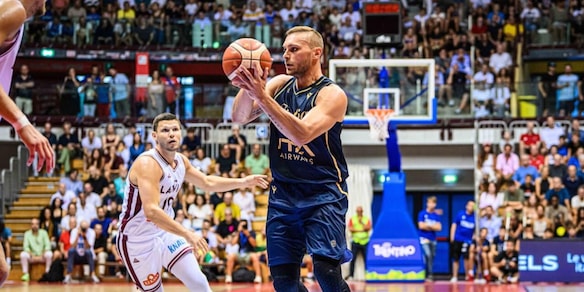 Basket, l’Italia perde Tonut: distrazione muscolare e forfait per gli Europei 2025