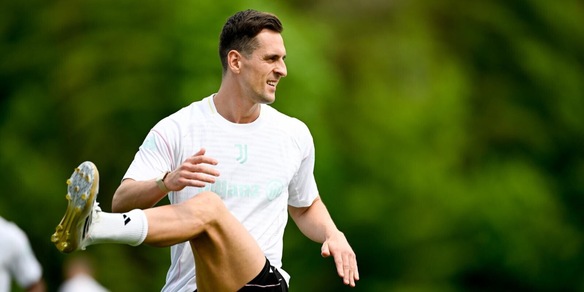 Milik, travolto da un insolito destino