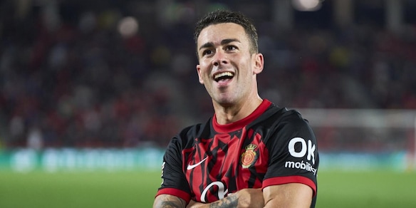 Clamoroso in Spagna: il Maiorca leva la fascia al capitano per un post su Instagram