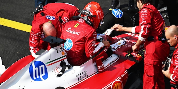 Leclerc-Verstappen, c'era una volta un duello tra fenomeni. Poi è arrivata la Ferrari