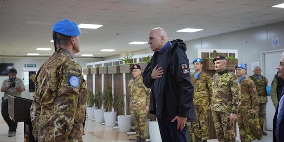 Crosetto, continueremo a sostenere il Libano anche da soli