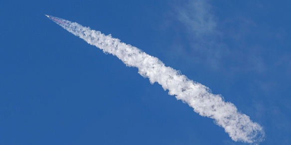 A SpaceX le frequenze wireless di EchoStar per 17 miliardi