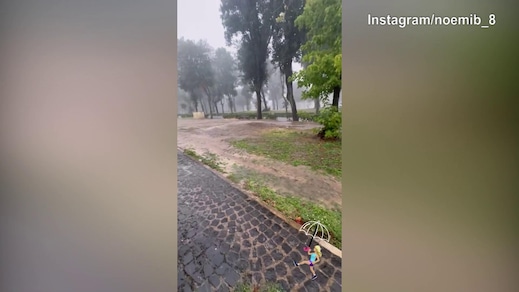 Noemi decide di andare a correre, ma...c'è un imprevisto