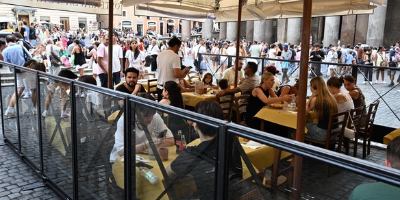 Il governo lavora ad un intervento sui dehors, 'presto in Cdm'