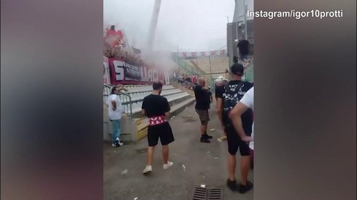 L'affetto della curva del Bari per Igor Protti