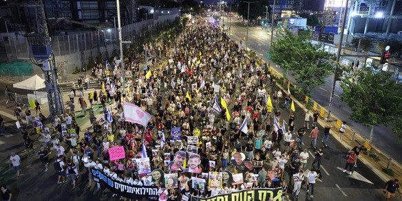 Famiglie ostaggi contro Netanyahu,'ogni rinvio pericolo mortale'