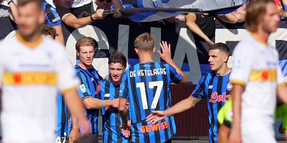 Atalanta, poker al Lecce e primo successo in campionato: doppietta di De Ketelaere