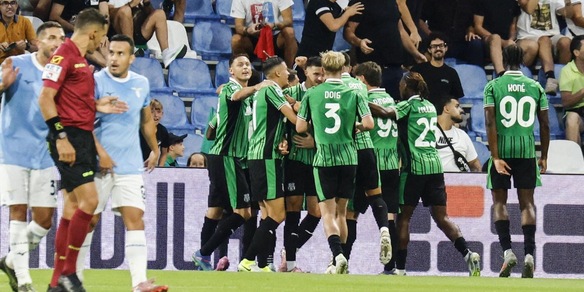 Lazio troppo timida, Fadera sveglia il Sassuolo: per Sarri è la seconda sconfitta. Rivivi la diretta