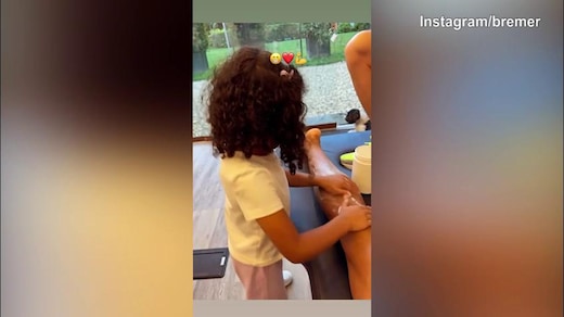 Juventus, per Bremer una massaggiatrice...speciale