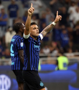 Champions: Inter, Lautaro si allena a parte ma vola ad Amsterdam