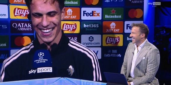 Yildiz, siparietto in tv con Del Piero: "Il tuo gol è stato più bello"