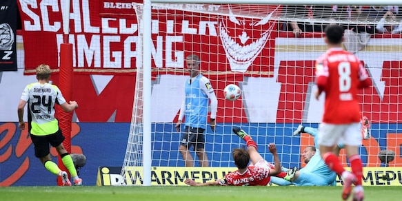 Bundesliga, Borussia Dortmund corsaro a Mainz. Ok Lipsia e Leverkusen