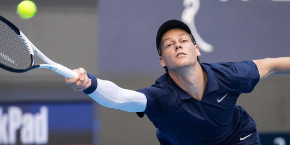 Sinner tra sonno, incubo jet lag e la semifinale a Pechino: "È piuttosto difficile 'atterrare' la mattina se..."