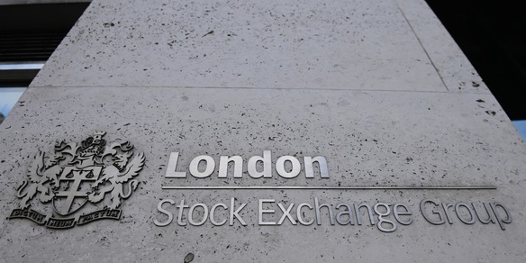 Borsa: l'Europa conclude piatta, Londra +0,1%