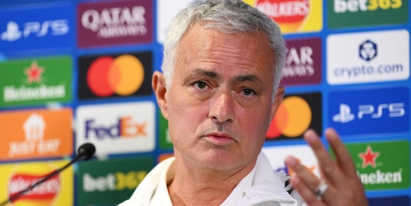 Mourinho incanta tutti in sala stampa: "Chelsea? Non sono più un Blue... ma lo sarò per sempre. Domani però voglio batterli"