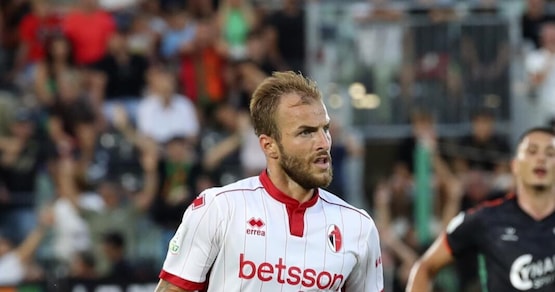 Bari, caso scommesse illegali: Sibilli squalificato per 8 mesi